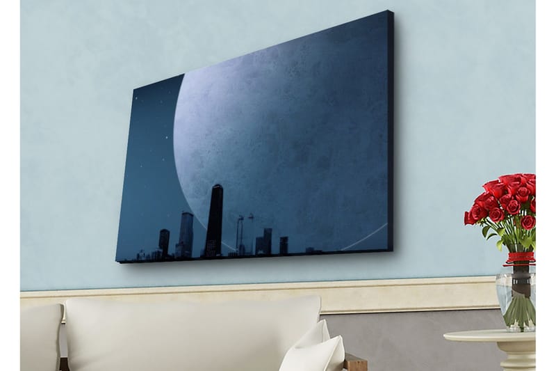Lerretsbilde med LED-belysning - Storslått måne over en bysilhuett i skumringen - Mørk blå / Grå / Svart - Interiør - Maleri & posters - Lerretsbilder