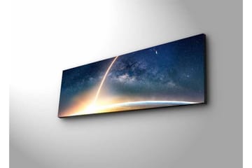 Lerretsbilde med LED-belysning - Storslått utsikt over jorden med en stjernehimmel og en lys stråle som strekker seg ut i rommet - Mørk blå / Lys oransje / Hvit - Interiør - Maleri & posters - Lerretsbilder