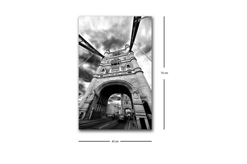 Lerretsbilde med LED-belysning - Svart-hvitt-bilde av Tower Bridge i London med dramatiske skyer - Svart / Hvit / Grå - Interiør - Maleri & posters - Lerretsbilder