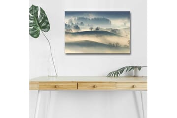 Lerretsbilde med LED-belysning - Tåke over bølgende landskap med ensomme trær - Grå / Blå / Beige - Interiør - Maleri & posters - Lerretsbilder