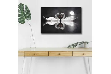 Lerretsbilde med LED-belysning - To svaner som danner et hjerte i en speillignende innsjø under en måne - Hvit / Svart / Grå - Interiør - Maleri & posters - Lerretsbilder