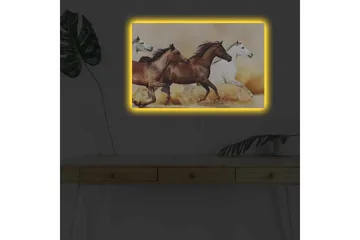 Lerretsbilde med LED-belysning - Tre hester i bevegelse over en sandoverflate - Brun / Hvit / Beige - Interiør - Maleri & posters - Lerretsbilder