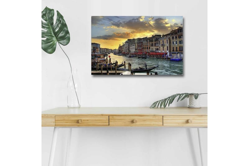Lerretsbilde med LED-belysning - Vakker utsikt over en venetiansk kanal ved solnedgang, Blå / Oransje / Beige