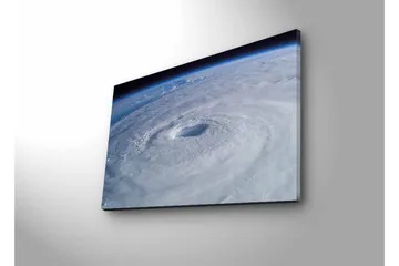 Lerretsbilde med LED-belysning - Virvlende skyer i en tropisk syklon - Hvit / Blå / Grå - Interiør - Maleri & posters - Lerretsbilder