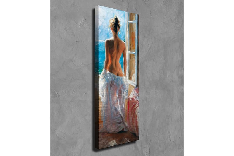 Lerretsbilde - Naken kvinne står ved et vindu med utsikt over havet - Blå / Hvit / Beige - Interiør - Maleri & posters - Lerretsbilder