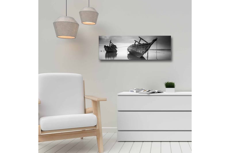 Lerretsbilde - Skipsvrak i rolige farvann - Svart / Hvit / Grå - Interiør - Maleri & posters - Lerretsbilder