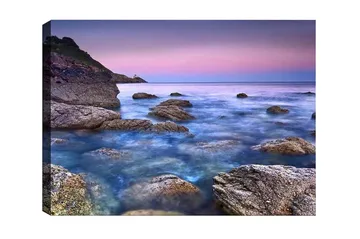 Lerretsbilde - Stemsmessig kystlandskap med klipper og hav - Blå / Grå / Lilla - Interiør - Maleri & posters - Lerretsbilder