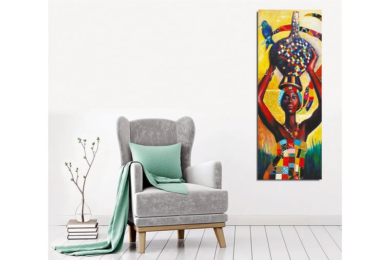 Lerretsbilde - Stolt kvinne som bærer en fargerik potte på hodet med en fugl på skulderen - Gul / Rød / Blå - Interiør - Maleri & posters - Lerretsbilder