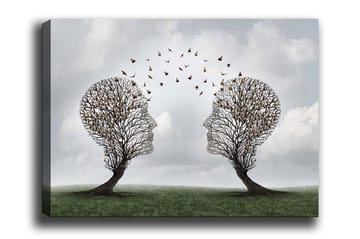 Lerretsbilde - To trær formet som ansikter med sommerfugler som svever mellom dem - Brun / Grønn / Grå - Interiør - Maleri & posters - Lerretsbilder