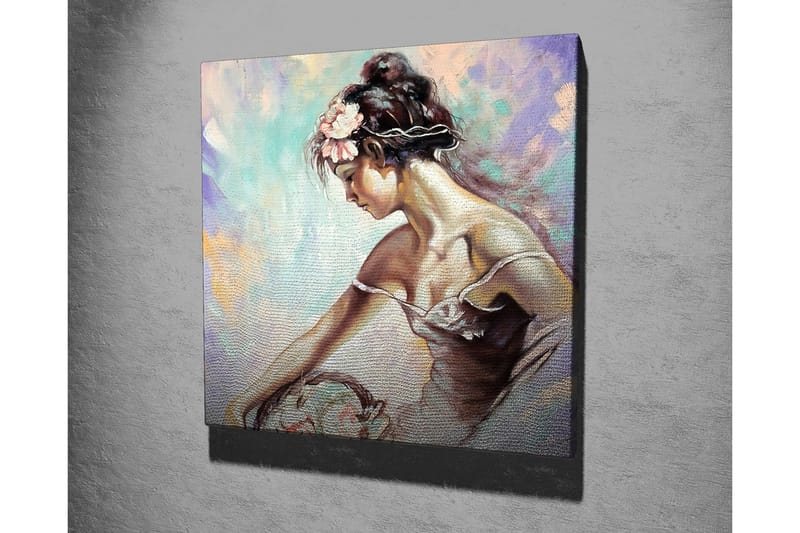 Lerretsbilde - Ung kvinne med blomster i håret lent over en kurv - Lys blå / Beige / Rosa - Interiør - Maleri & posters - Lerretsbilder