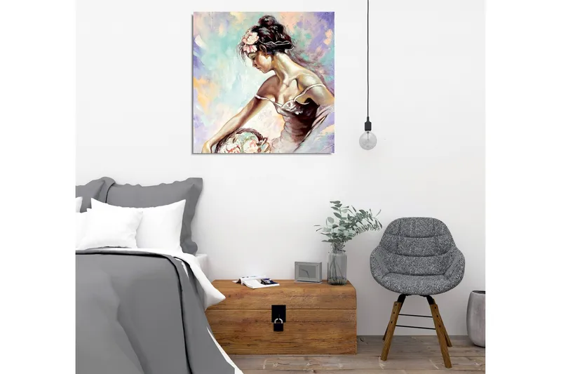 Lerretsbilde - Ung kvinne med blomster i håret lent over en kurv - Lys blå / Beige / Rosa - Interiør - Maleri & posters - Lerretsbilder