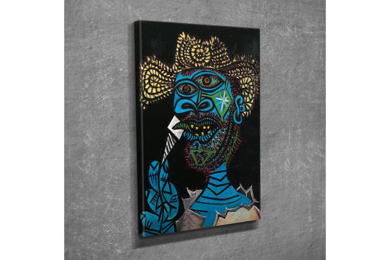 Lerretsbilde - Uttrykksfullt portrett av en mann med fargerike detaljer og en dramatisk bakgrunn - Blå / Svart / Gul - Interiør - Maleri & posters - Lerretsbilder