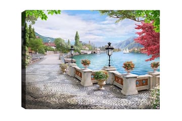 Lerretsbilde - Vakker utsikt over innsjøen med promenade og blomster i potter - Grønn / Blå / Rosa - Interiør - Maleri & posters - Lerretsbilder
