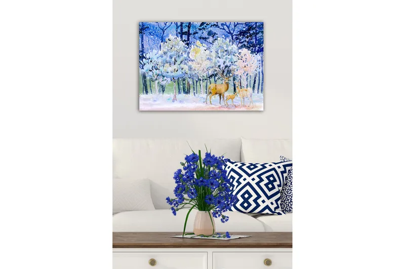 Lerretsbilde - Vinterlandskap med hjort og snødekte trær - Blå / Hvit / Beige - Interiør - Maleri & posters - Lerretsbilder