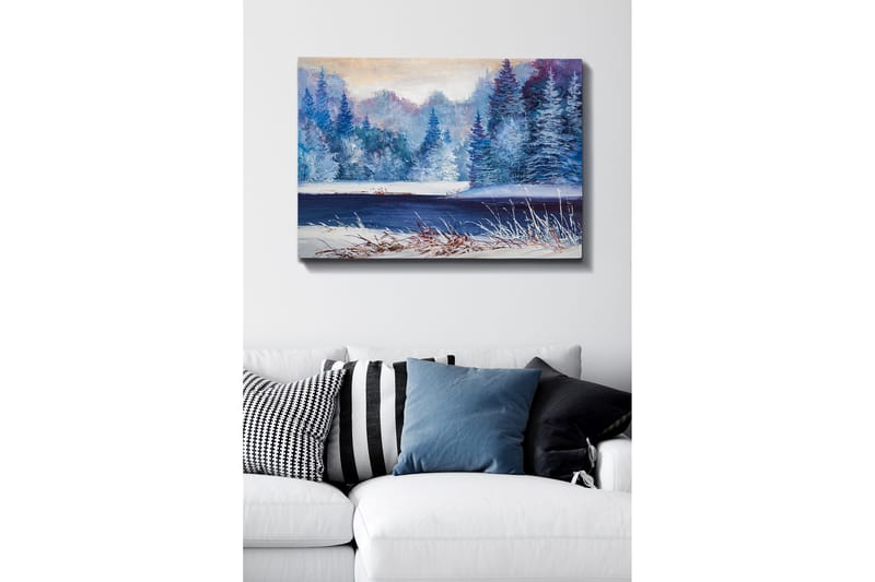 Lerretsbilde - Vinterlandskap med snødekte trær og en frossen innsjø - Blå / Hvit / Lilla - Interiør - Maleri & posters - Lerretsbilder