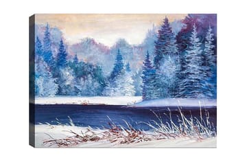Lerretsbilde - Vinterlandskap med snødekte trær og en speilblank innsjø - Blå / Hvit / Mørkegrønn - Interiør - Maleri & posters - Lerretsbilder