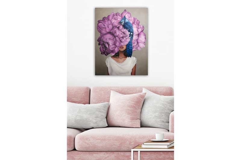 Lerretsbilde - Portrett av en kvinne med en stor bukett rosa blomster som hovedmotiv - Rosa / Blå / Beige - Interiør - Maleri & posters - Lerretsbilder