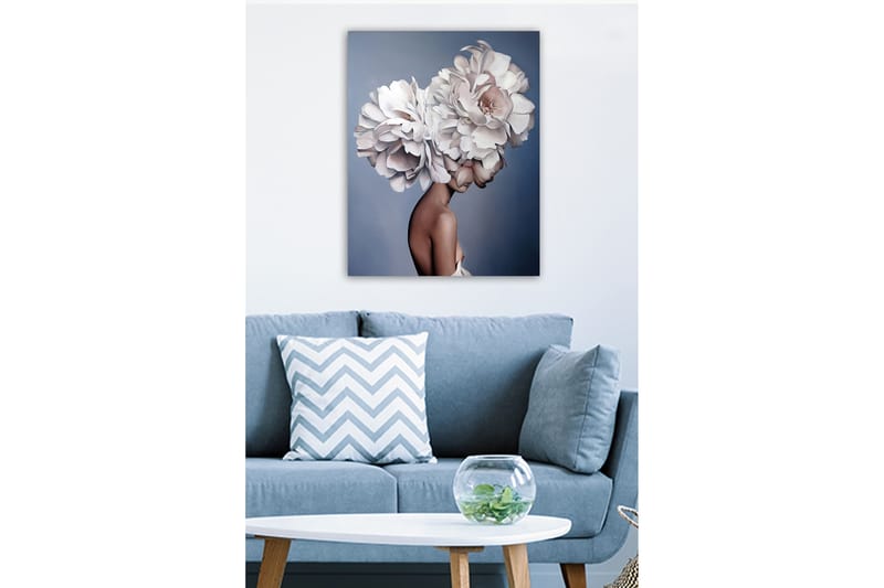 Lerretsbilde - Portrett av en kvinne med en stor blomsterkrans som hodepryd - Hvit / Lys rosa / Beige - Interiør - Maleri & posters - Lerretsbilder