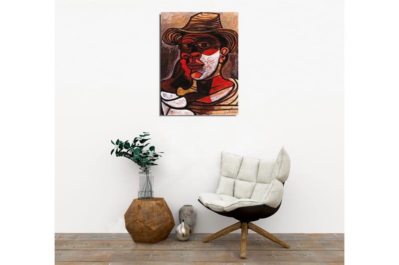 Lerretsbilde - Portrett av en mann med hatt og sterke ansiktstrekk - Rød / Svart / Hvit - Interiør - Maleri & posters - Lerretsbilder