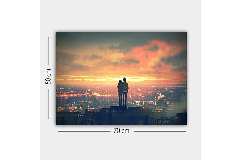 Lerretsbilde - Par som står sammen og ser på en solnedgang over en by - Oransje / Blå / Grå - Interiør - Maleri & posters - Lerretsbilder