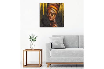 Lerretsbilde - Portrett av en kvinne med fargerik hodeplagg og sommerfugler - Gull / Svart / Rød - Interiør - Maleri & posters - Lerretsbilder