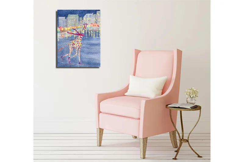Lite lerretsbilde 30x40 cm - Fargerik sjiraff som skøyter på en frossen innsjø i et vinterlandskap - Blå / Rød / Gul - Interiør - Maleri & posters - Lerretsbilder