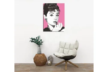 Lite lerretsbilde 30x40 cm - Portrett av en elegant kvinne med leppestift og store øredobber - Rosa / Svart / Hvit - Interiør - Maleri & posters - Lerretsbilder