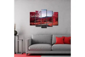 Stort lerretsbilde i 5 deler 105x70 cm - Dramatisk landskap med røde trær og en svingete vei - Rød / Rosa - Interiør - Maleri & posters - Lerretsbilder
