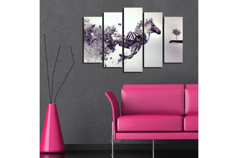 Stort lerretsbilde i 5 deler 105x70 cm - Dynamisk hest i bevegelse med fragmentert struktur - Grå / Svart / Hvit - Interiør - Maleri & posters - Lerretsbilder