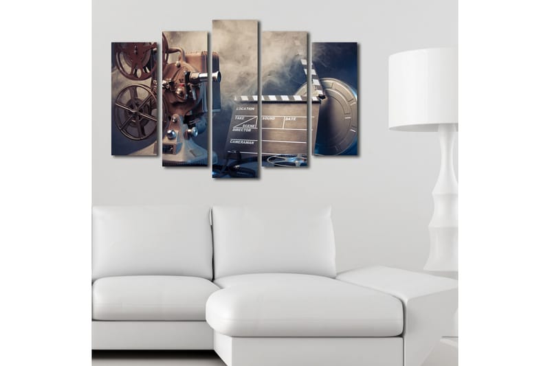 Stort lerretsbilde i 5 deler 105x70 cm - Filmkamera med filmruller og klapper i et nostalgisk miljø - Grå / Svart / Sølv - Interiør - Maleri & posters - Lerretsbilder