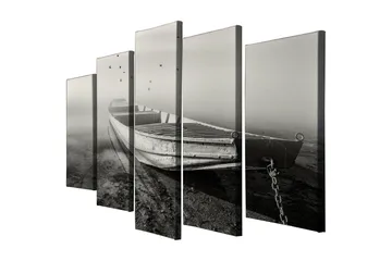 Stort lerretsbilde i 5 deler 105x70 cm - Gråtonebåt i tåkete omgivelser - Grå / Svart - Interiør - Maleri & posters - Lerretsbilder