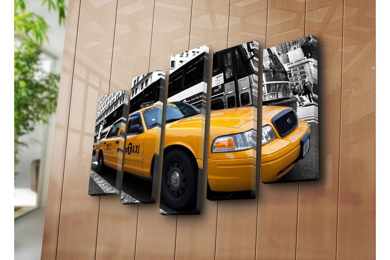 Stort lerretsbilde i 5 deler 105x70 cm - Gul New York-taxi i bymiljø - Gul / Svart / Grå - Interiør - Maleri & posters - Lerretsbilder