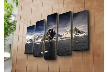 Stort lerretsbilde i 5 deler 105x70 cm - Imponerende fjellandskap med snødekte topper og speilblanke vannflater - Hvit / Mørk blå / Grå - Interiør - Maleri & posters - Lerretsbilder