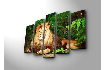 Stort lerretsbilde i 5 deler 105x70 cm - Majestetisk løve med imponerende manke i et naturlig miljø - Gull / Grønn / Brun - Interiør - Maleri & posters - Lerretsbilder