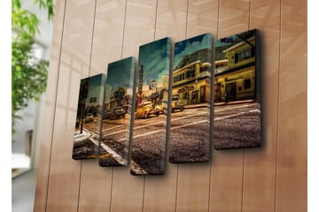 Stort lerretsbilde i 5 deler 105x70 cm - Nostalgisk bybilde med klassiske biler og livlig gatescene - Gul / Brun / Grå - Interiør - Maleri & posters - Lerretsbilder