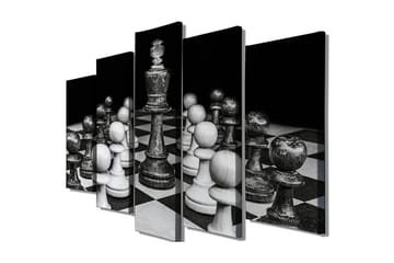 Stort lerretsbilde i 5 deler 105x70 cm - Sjakkbrett med hvite og svarte brikker i fokus - Svart / Hvit / Grå - Interiør - Maleri & posters - Lerretsbilder