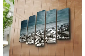 Stort lerretsbilde i 5 deler 105x70 cm - Stormfullt hav med steinete kyster - Mørk blå / Grå / Hvit - Interiør - Maleri & posters - Lerretsbilder