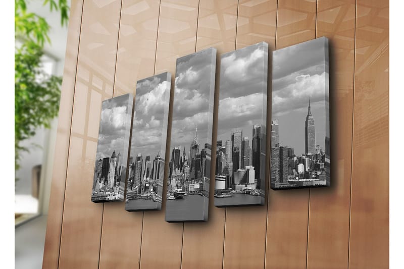Stort lerretsbilde i 5 deler 105x70 cm - Svart-hvitt bybilde av en skyline med høye bygninger - Svart / Hvit / Grå - Interiør - Maleri & posters - Lerretsbilder