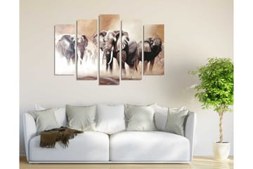 Stort lerretsbilde i 5 deler 105x70 cm - Tre majestetiske elefanter i et tåkete savannemiljø - Grå / Beige / Brun - Interiør - Maleri & posters - Lerretsbilder