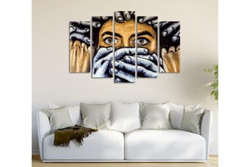Stort lerretsbilde i 5 deler 105x70 cm - Uttrykksfullt ansikt med hender som dekker munnen - Svart / Hudfarge / Grå - Interiør - Maleri & posters - Lerretsbilder