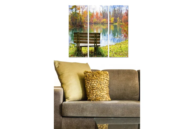 Trelerretsbilde 3-delt 50x70 cm - Benk ved en speilblank innsjø omgitt av høstfarger, Grønn / Oransje / Blå