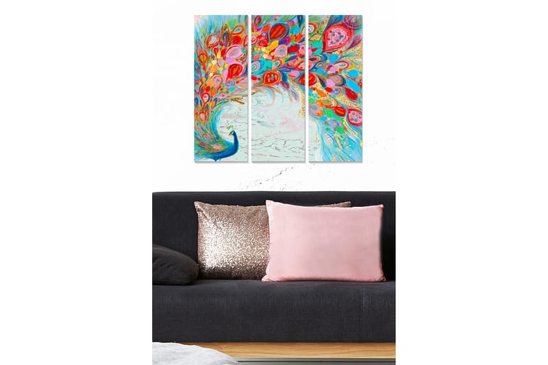 Trelerretsbilde 3-delt 50x70 cm - Fargerik fjærdrakt av en påfugl som sprer seg i en dynamisk komposisjon, Blå / Rød / Rosa