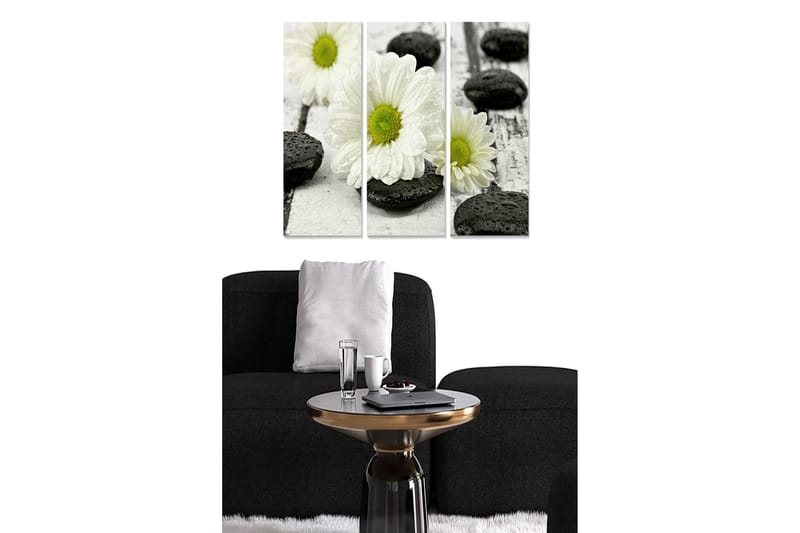 Trelerretsbilde 3-delt 50x70 cm - Hvite blomster med svarte steiner på en treflate, Hvit / Svart / Grønn