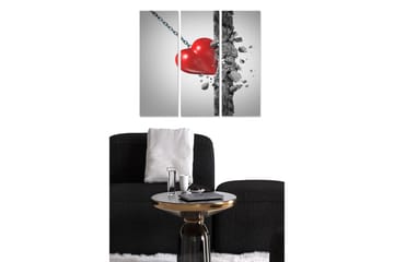 Trelerretsbilde 3-delt 50x70 cm - Knust hjerte henger i en kjede - Rød / Grå / Svart - Interiør - Maleri & posters - Lerretsbilder