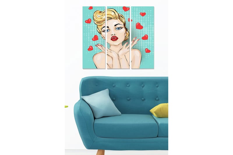 Trelerretsbilde 3-delt 50x70 cm - Kvinne med blondt hår som gir kyss omgitt av røde hjerter, Lys blå / Rød / Beige