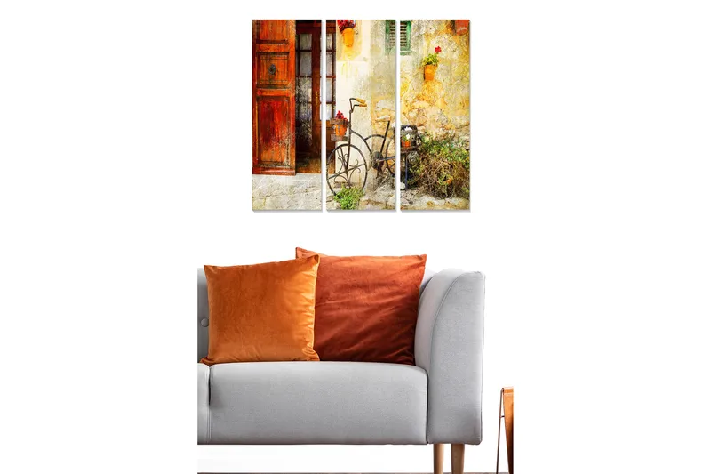 Trelerretsbilde 3-delt 50x70 cm - Sjarmerende sykkel foran en fargerik dør og vegg med blomster, Rød / Gul / Grønn