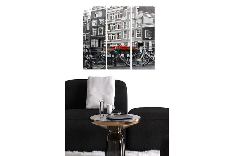 Trelerretsbilde 3-delt 50x70 cm - Svart-hvitt bybilde med sykler og røde blomster, Svart / Rød / Hvit