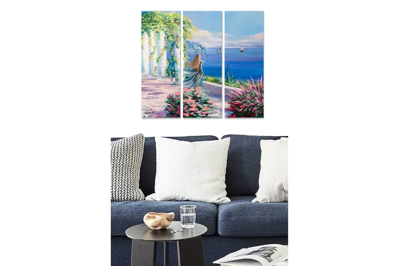 Trelerretsbilde 3-delt 50x70 cm - Vakker kvinne som ser ut over havet med blomster i forgrunnen, Blå / Grønn / Rosa