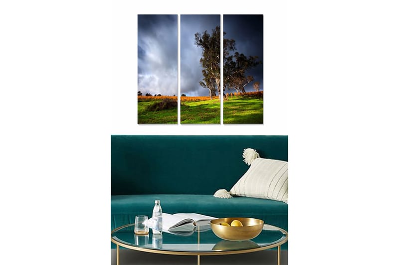 Trelerretsbilde i tre, 3 deler, 50x70 cm - Storslått landskapsutsikt med et ensomt tre på en grønn ås under dramatiske skyer, Grønn / Mørk blå / Oransje
