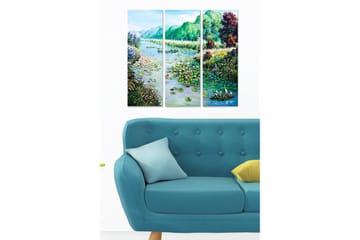 Trelerretsbilde i tre, 3 deler, 50x70 cm - Vakkert innsjølandskap med vannliljer og omkringliggende grøntområder - Grønn / Blå / Rosa - Interiør - Maleri & posters - Lerretsbilder